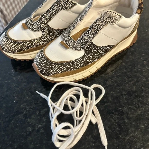 Madewell White and Brown Patterned Sneakers - Picture 2 of 8